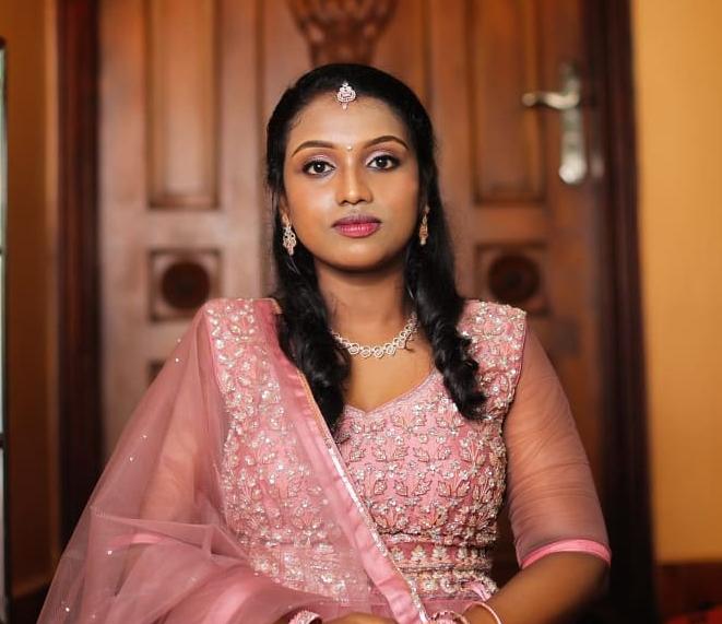 AISHU'S MAKEOVERS